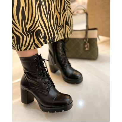 Bota Coturno Hong Kong Couro Preto