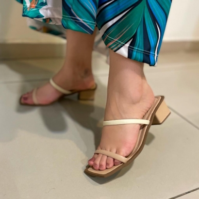 Tamanco Tiras Off White e Nude