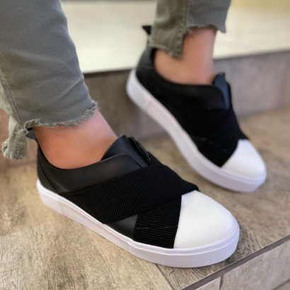 Tênis Slip On Elástico Preto