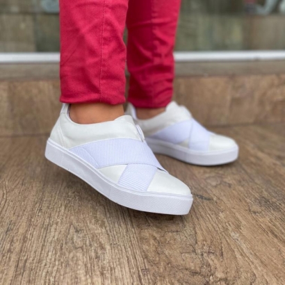 Tênis Slip On Elástico Branco