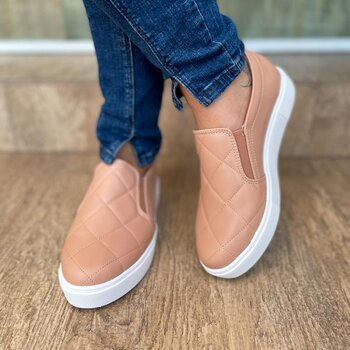 Tênis Slip On Matelassê Nude Antique