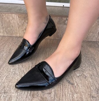 Sapatilha Mocassim Bico Fino Verniz Preto